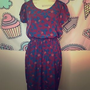 Adorable flutter/petal sleeve burgundy print dress